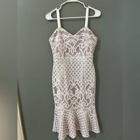 Two sisters The Label Floral Lace Ella Cocktail Party Dress Size 6 - Picture 3 of 11